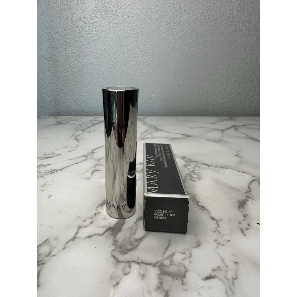 Mary Kay True Dimensions Lipstick Sizzling Red‎ 054829 New In Box .11oz